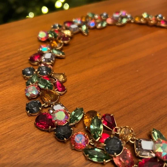 J Crew crystal jewel cluster necklace multi color 7” diameter - Picture 5 of 7